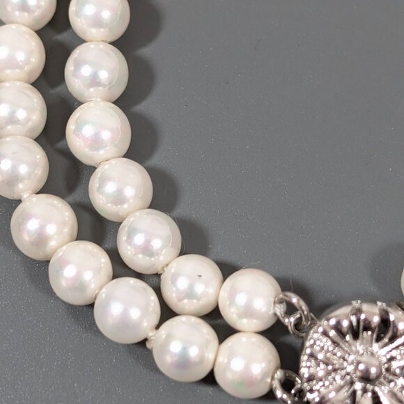 Vintage White Glass Faux Pearl Double Strand Bracelet Elegant Bridal 7" - Picture 6 of 9